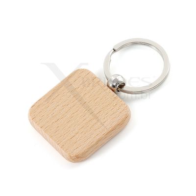 Chaveiro em madeira Modelo com formato quadrado X06038