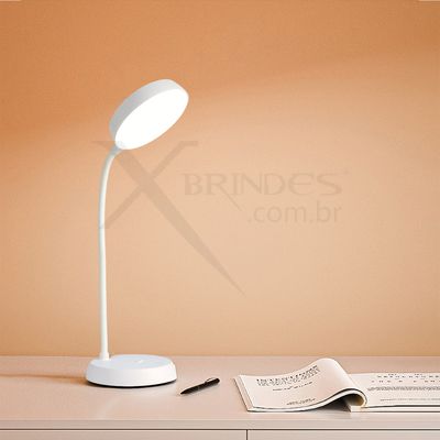 Conheça o Brinde Luminária Articulável Recarregável 10 Leds