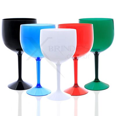 Conheça o Brinde TAÇA LONDON DE POLIETILENO  570 ML